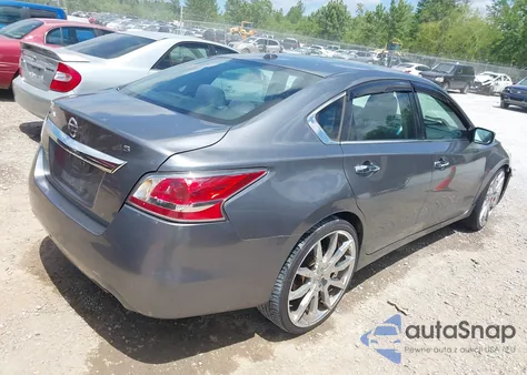 2015 Nissan Altima 2.5 from USA, damaged, VIN 1N4AL3AP7FC473707